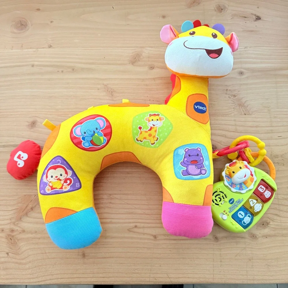 VTech Tummy Time Discovery Pillow Giraffe‎ Plush Musical Toy Yellow 80-146400